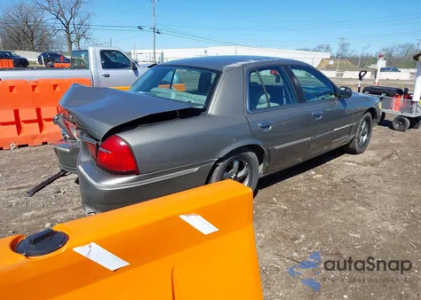 2000 Mercury Grand Marquis Ls z USA, uszkodzony, nr VIN 2MEFM75W3YX622141